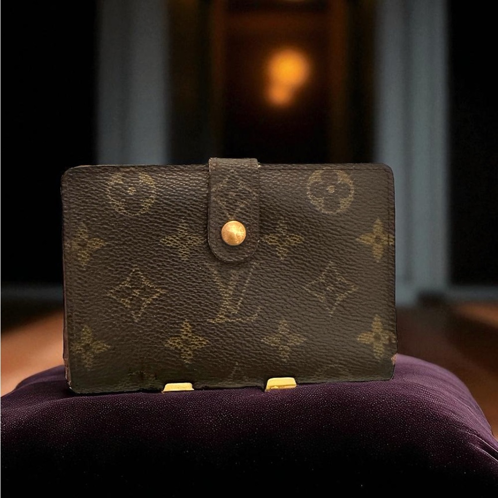 Louis Vuitton Brown & Tan Monogram Kisslock Wallet